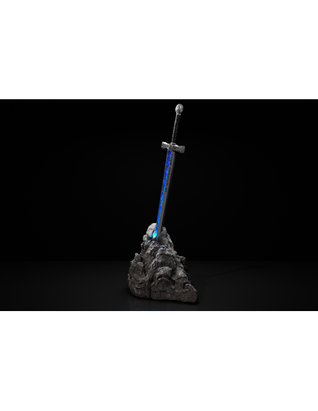 EXCALIBUR STUCK IN THE ROCK UV Finitura Antica Versione Leggenda della Spada Moneta d'Argento da 2 Oz 2000 Franchi Camerun 20...