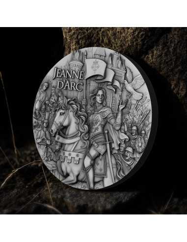 JEANNE D'ARC Llama de Gracia Moneda de Plata de 2 Oz 5$ Niue 2025 - Coins & More - Niue