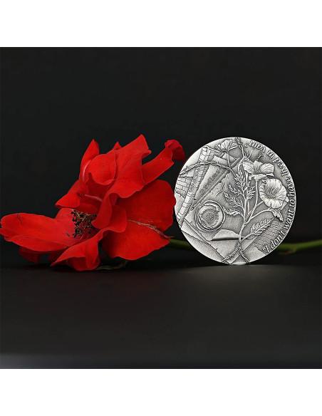 ANNE FRANK 1 Oz Silver Coin 2$ Niue 2025 - Coins & More - Niue