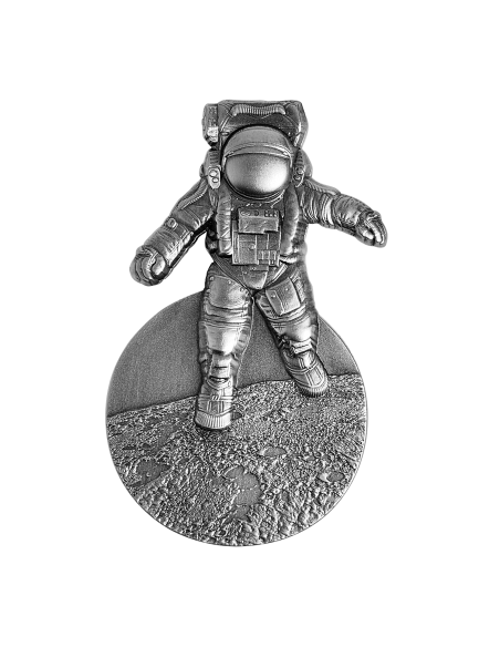 ASTRONAUT ON THE MOON ANTIQUED 2 Oz Pure Silver Coin 10000 Francs Tchad 2022 - Coins & More - Chad