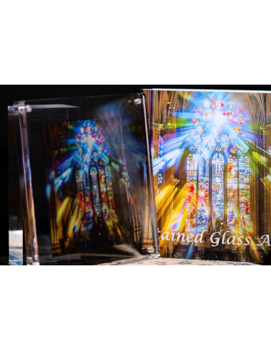 DIVINE LIGHT Stained Glass Art 1 Oz Silver Coin 1000 Francs Cameroon 2025 - Coins & More - Camerún